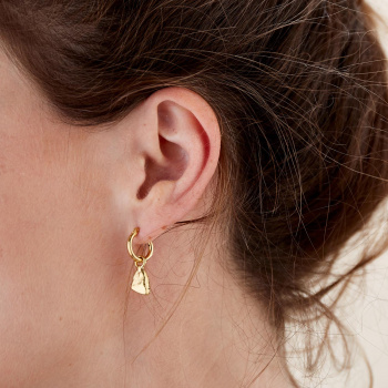 halcyon-earring-pair-gold-triangle-model