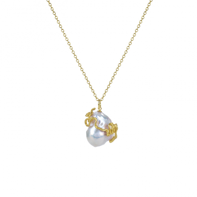 Delphin-pearl-necklace